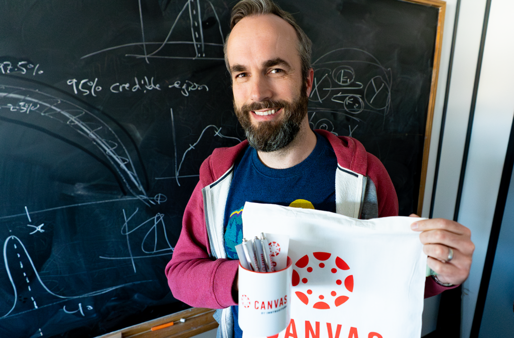 Simon Cotter first academic to complete a canvas unit in Natural Science